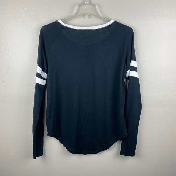 SO Relaxed Long Sleeve Top - Picture 2 of 4